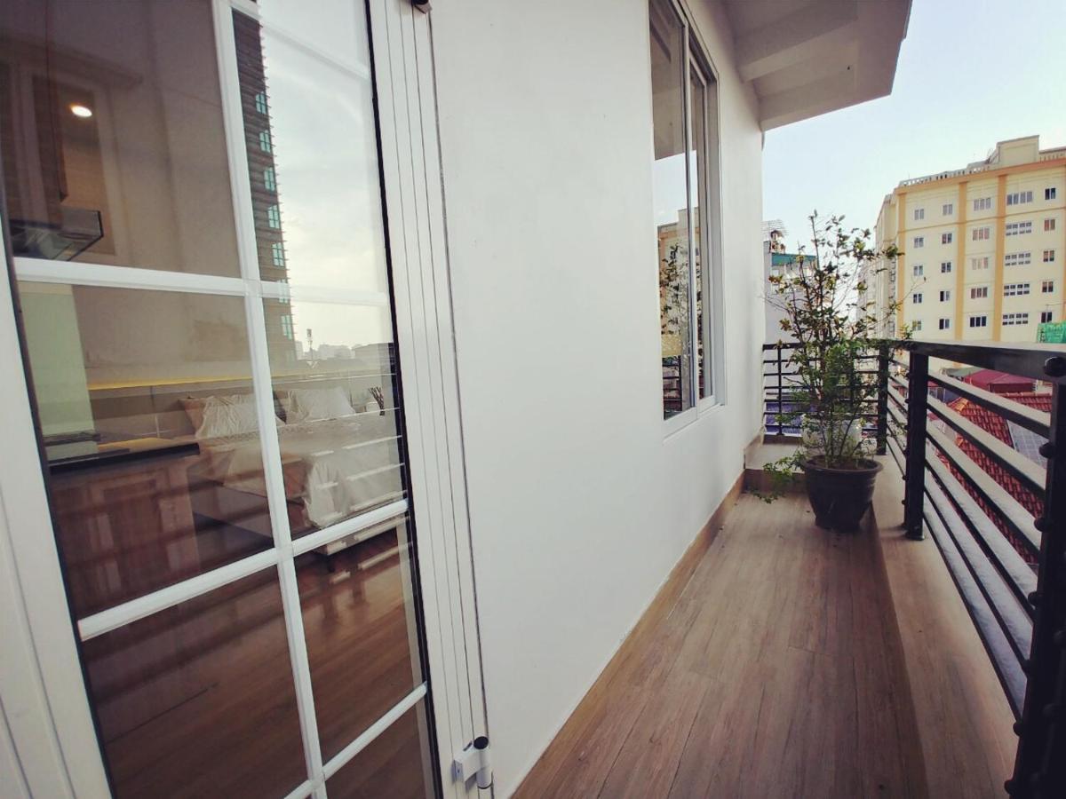 Lyn House - Service Apartment Hoang Quoc Vietハノイ市 エクステリア 写真