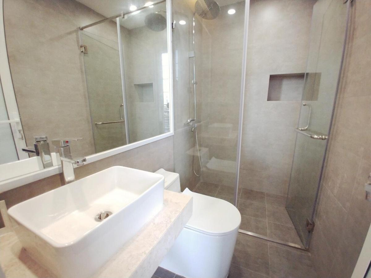 Lyn House - Service Apartment Hoang Quoc Vietハノイ市 エクステリア 写真