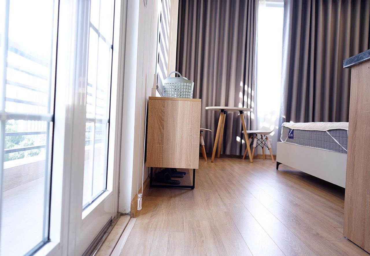 Lyn House - Service Apartment Hoang Quoc Vietハノイ市 エクステリア 写真