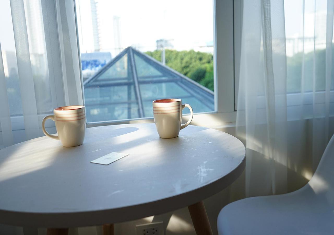 Lyn House - Service Apartment Hoang Quoc Vietハノイ市 エクステリア 写真