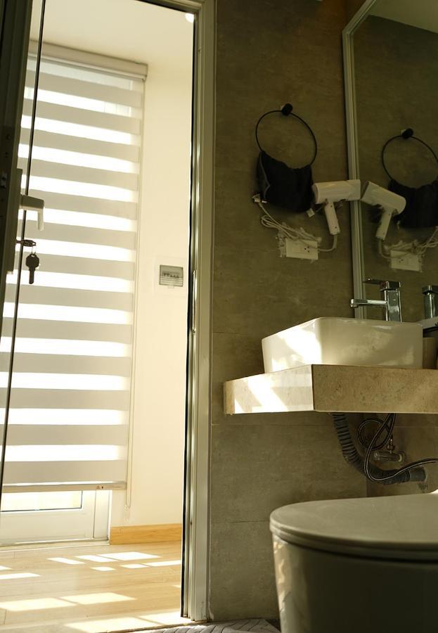 Lyn House - Service Apartment Hoang Quoc Vietハノイ市 エクステリア 写真